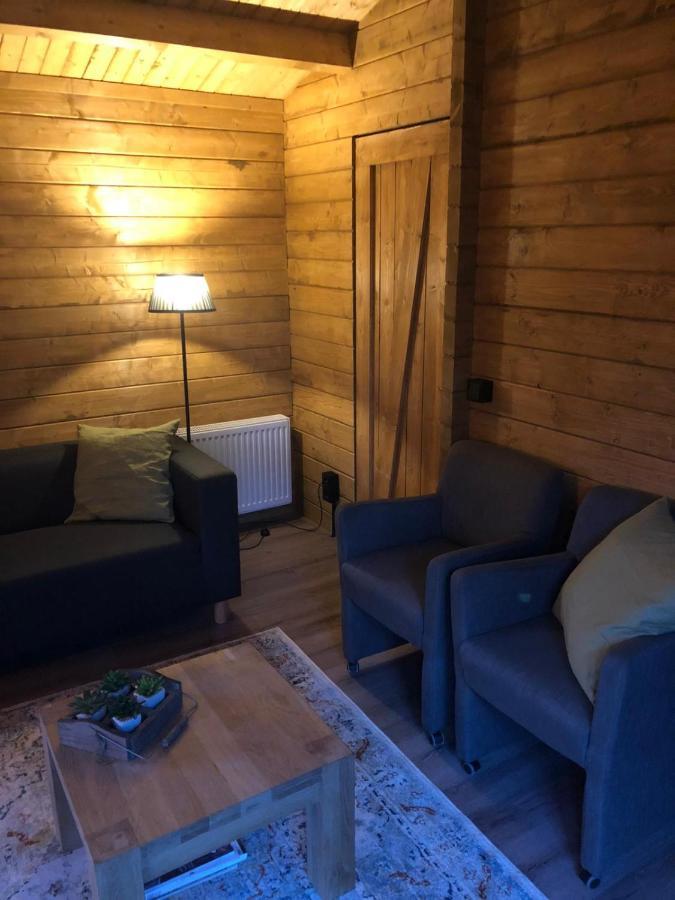 3 Slaapkamer Blokhut Met Opgemaakte Bedden Villa Putten Exterior photo